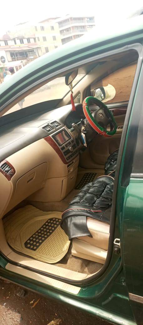 Toyota ipsum seven seater